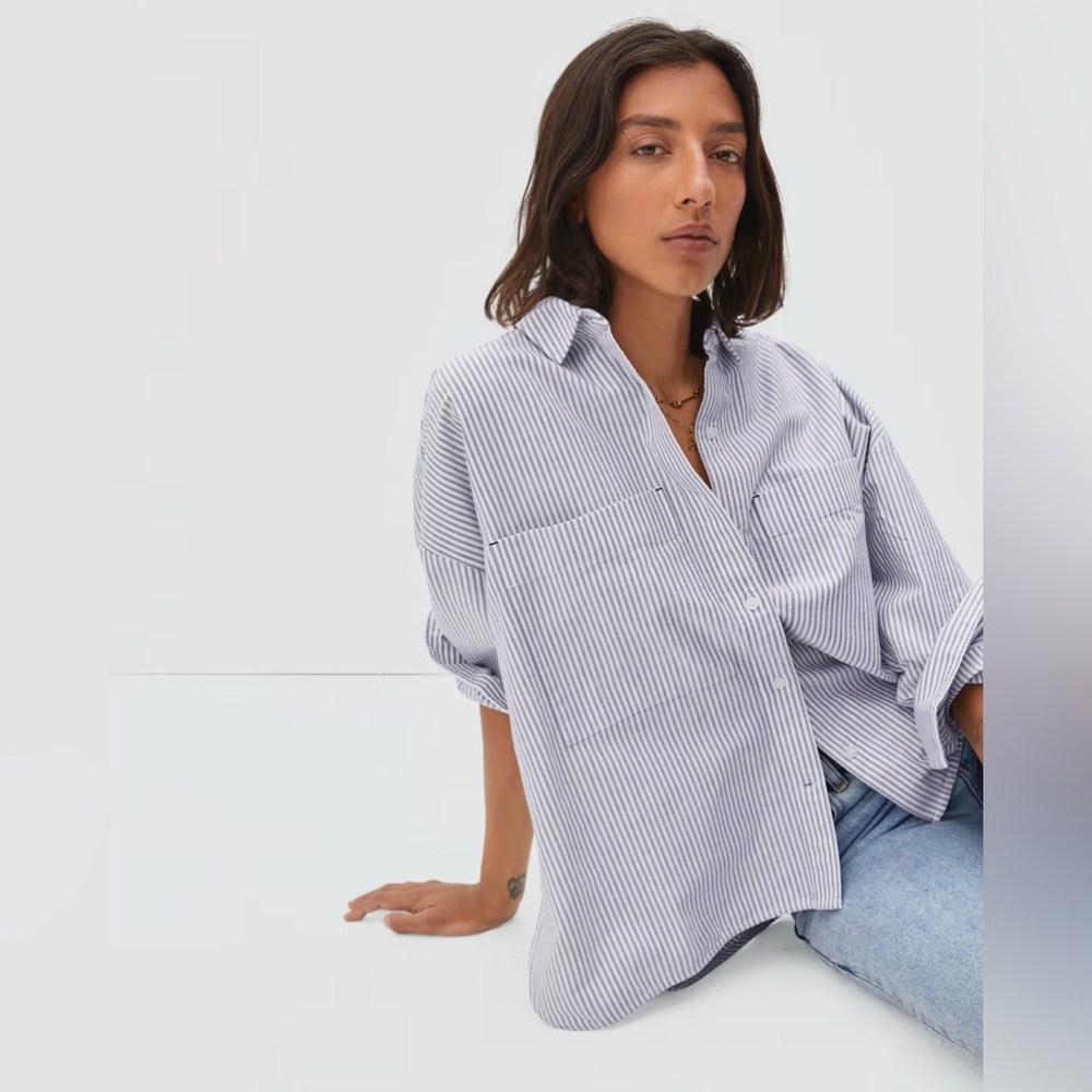 Like new Everlane boxy Oxford black and white striped small